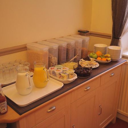 The Dales Bed & Breakfast Harrogate Exterior photo