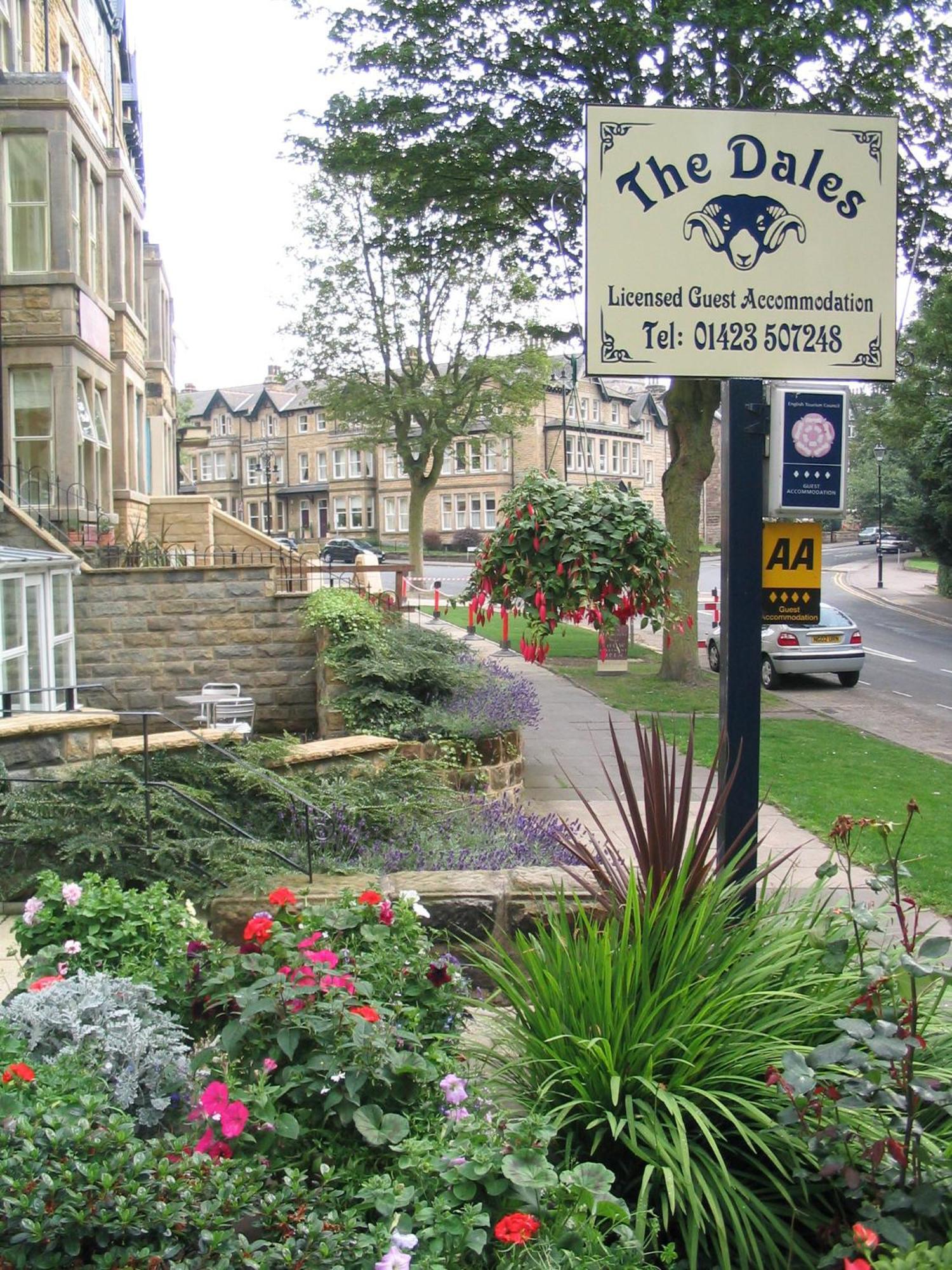 The Dales Bed & Breakfast Harrogate Exterior photo